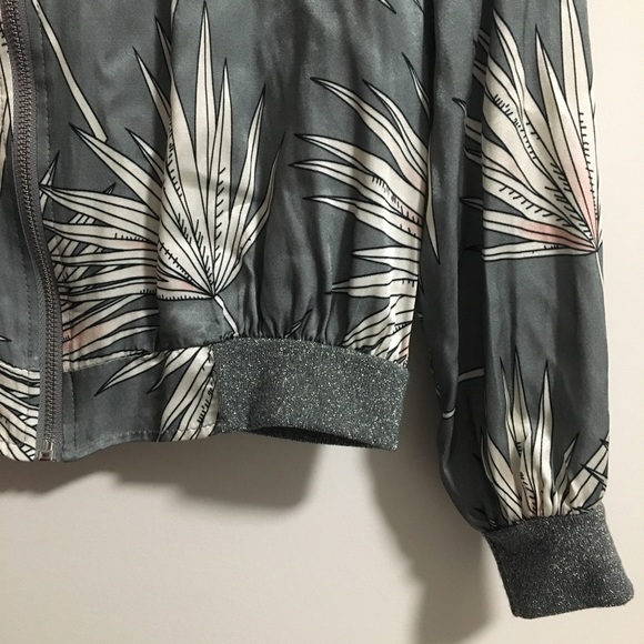 Sunny Studio Satin Jacket | Size S/M | NWOT - Picture 4 of 8